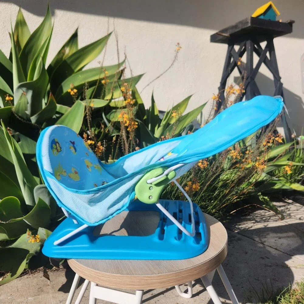 Summer Infant Mother's Touch  Foldable Baby Bather Seat Tub Bathroom Blue Ducks
